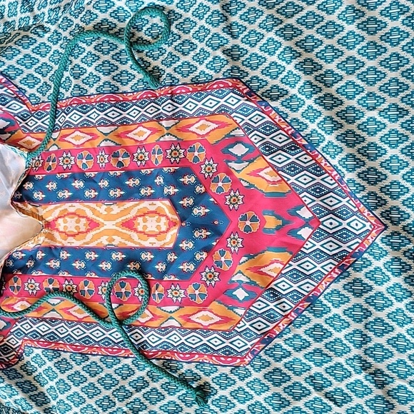 ⭐️ Urban coco dress multi color size XL - Picture 2 of 9